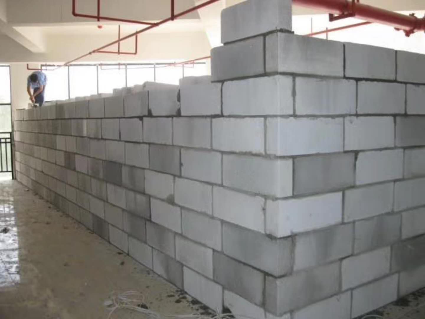 汾阳蒸压加气混凝土砌块承重墙静力和抗震性能的研究
